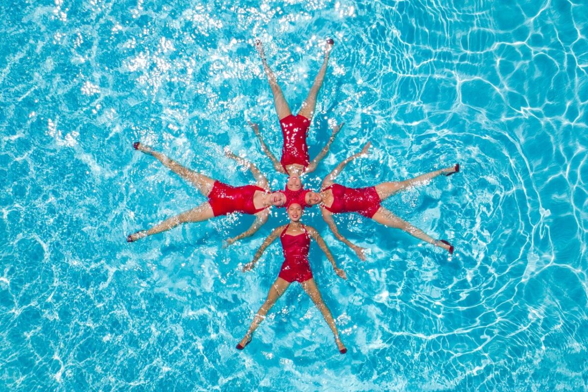 4 Artistic Swimmers Red